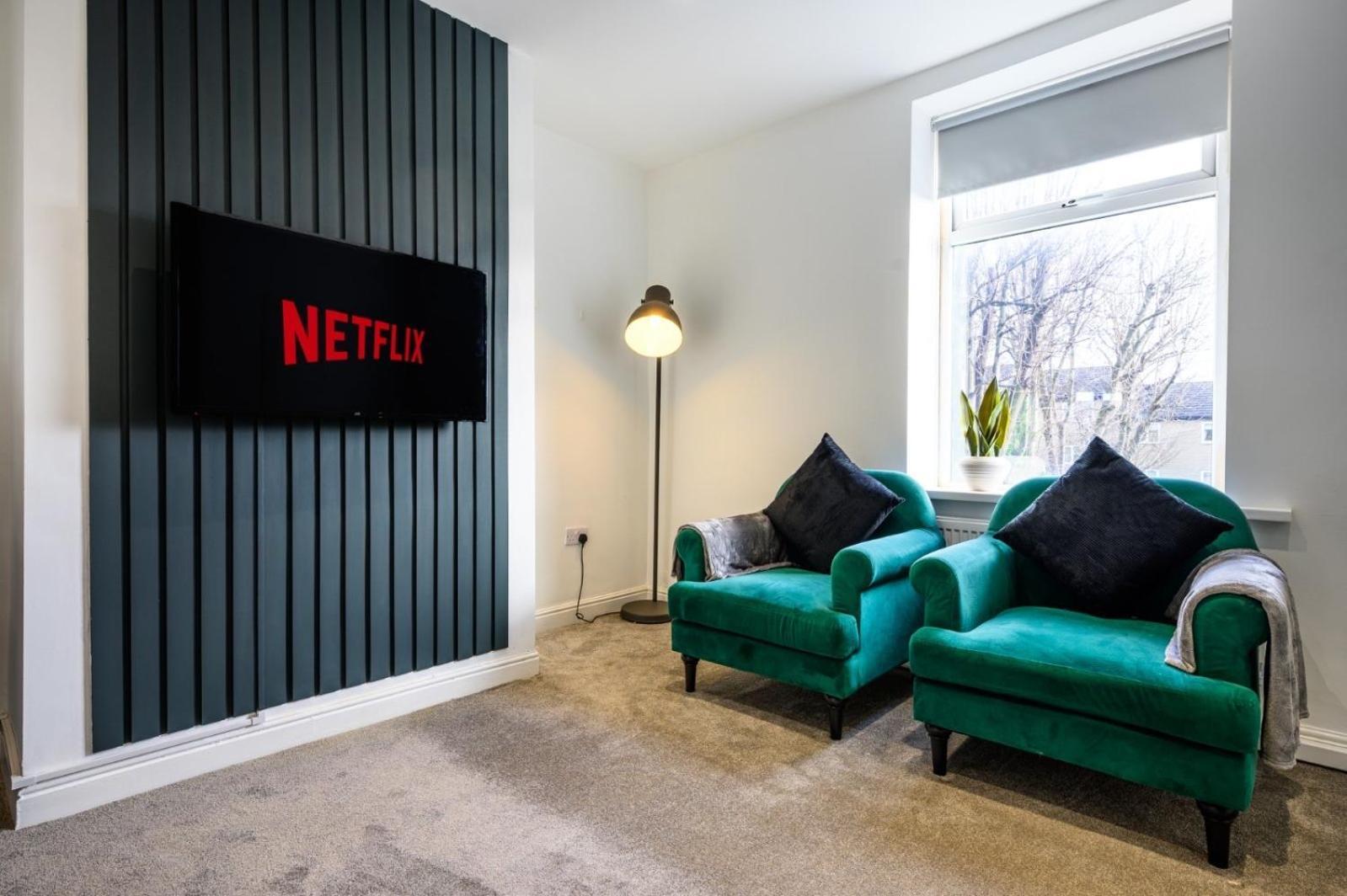 Home In West Yorkshire, Close To Leeds City Center, Sleeps 3! Batley Buitenkant foto