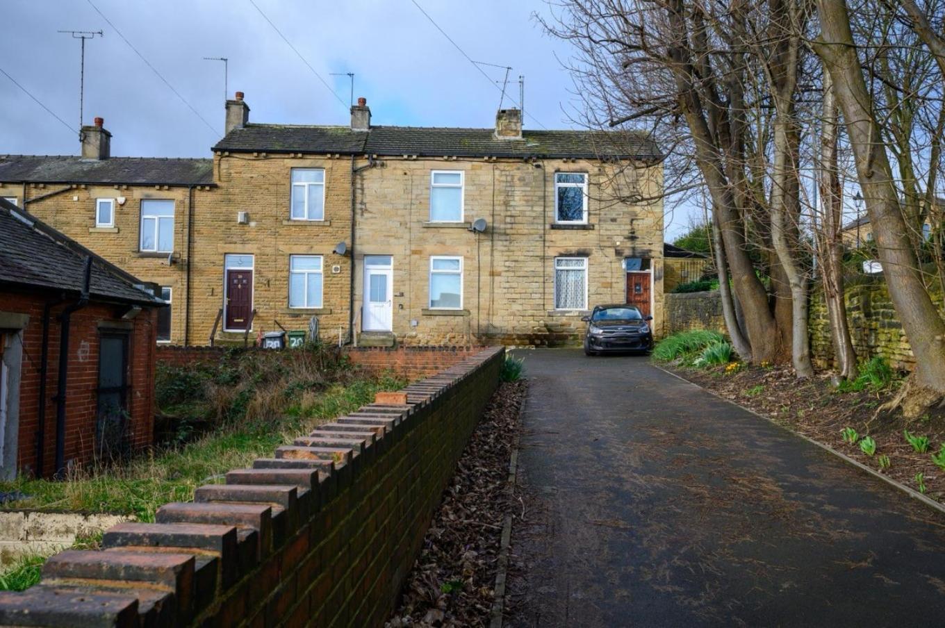 Home In West Yorkshire, Close To Leeds City Center, Sleeps 3! Batley Buitenkant foto